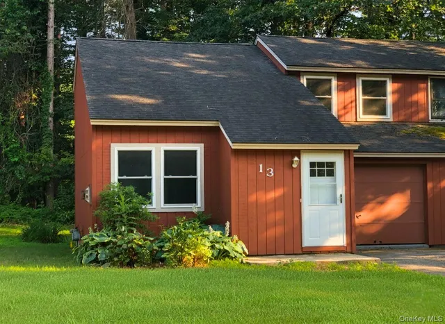 a front view of house with yard