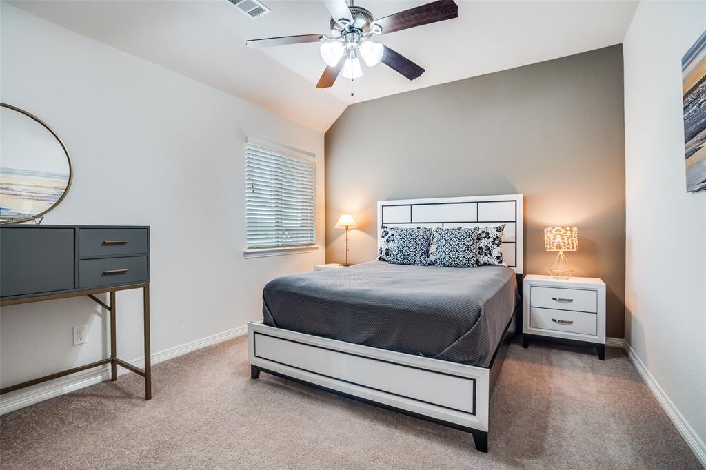 1011 Riviera Road Roanoke, TX 76262 - Photo 19 of 28 Secondary bedroom with neutral finishes