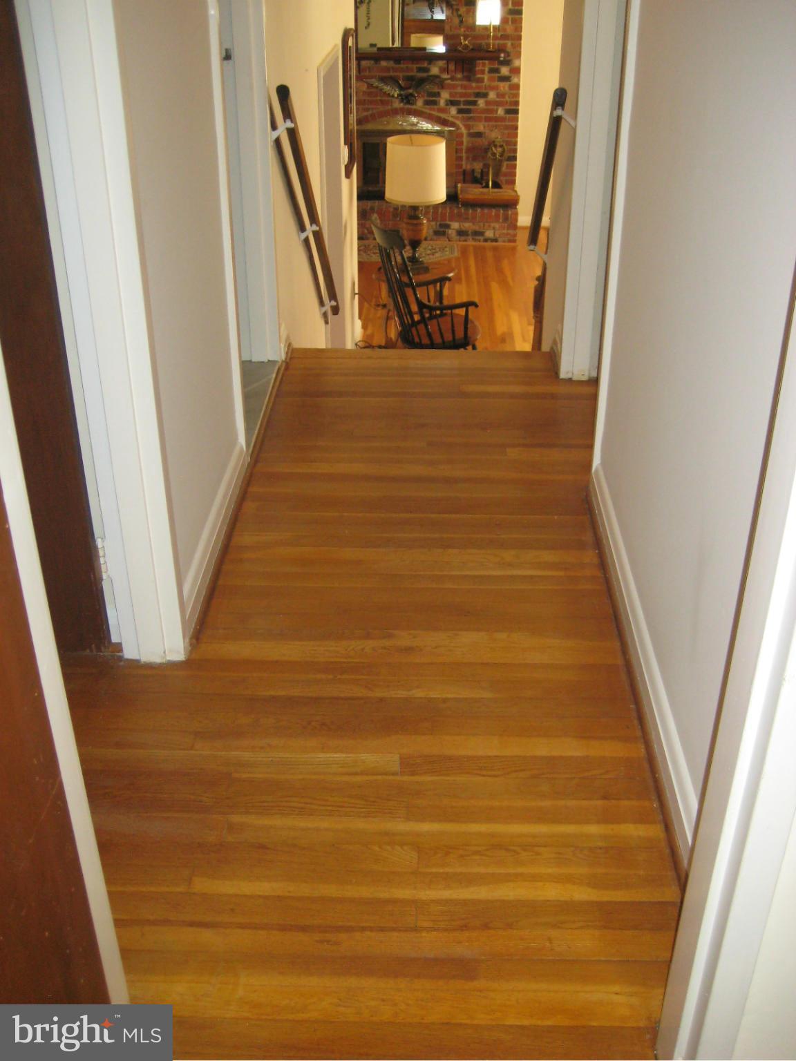 319 Quaker Ridge Road Lutherville-Timonium, MD 21093 - Photo 24 of 30 Upper Level Hallway