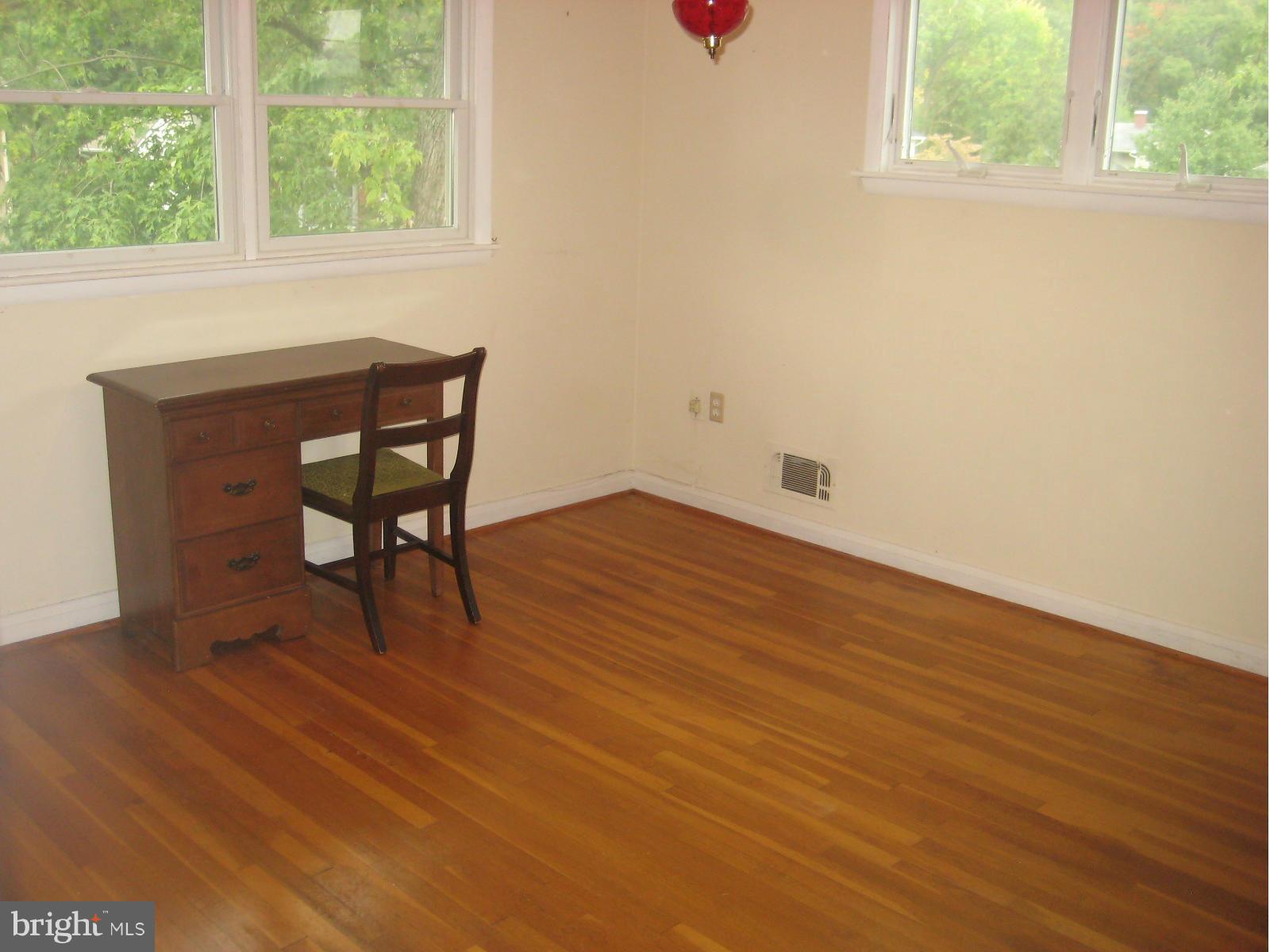 319 Quaker Ridge Road Lutherville-Timonium, MD 21093 - Photo 29 of 30 Bedroom 2