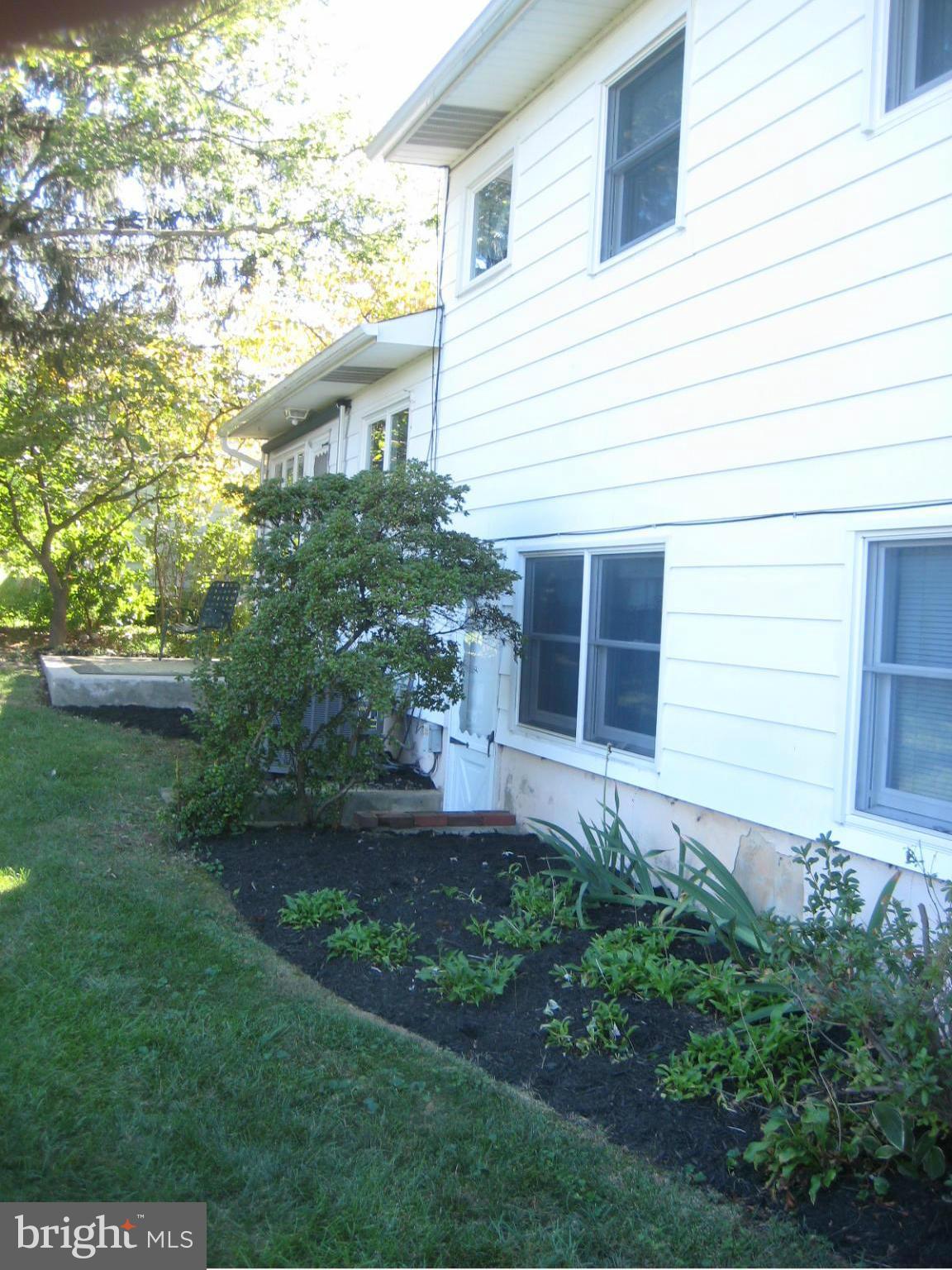 319 Quaker Ridge Road Lutherville-Timonium, MD 21093 - Photo 5 of 30 Exterior (Rear)