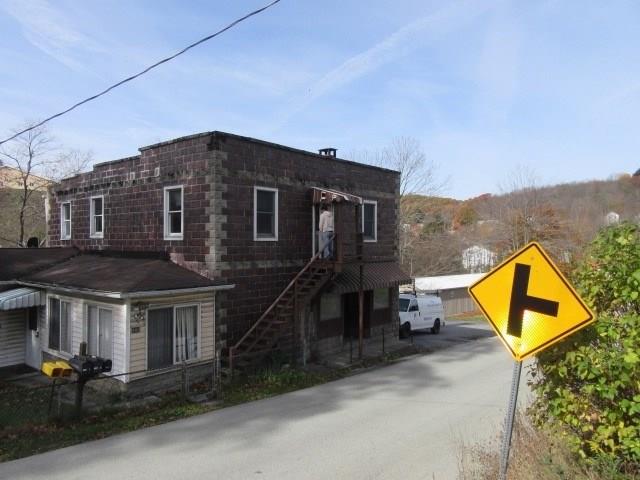 809 Quecreek Road Somerset, PA 15501 - Photo 2 of 6 Gallery Image 2
