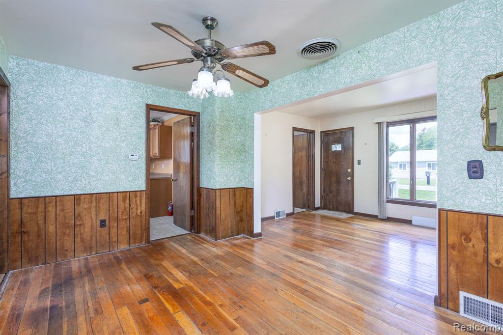 2500 Howe Street Utica, MI 48317 - Photo 10 of 36 Gallery Image 10