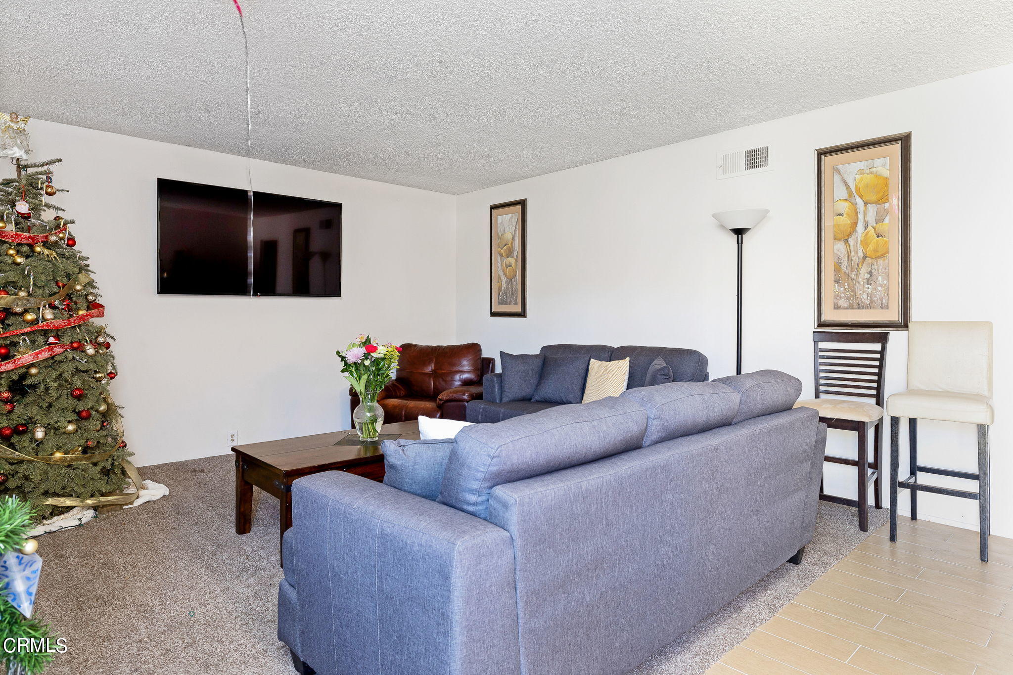 921 North M Street Oxnard, CA 93030 - Photo 18 of 32 Living Area Unit B
