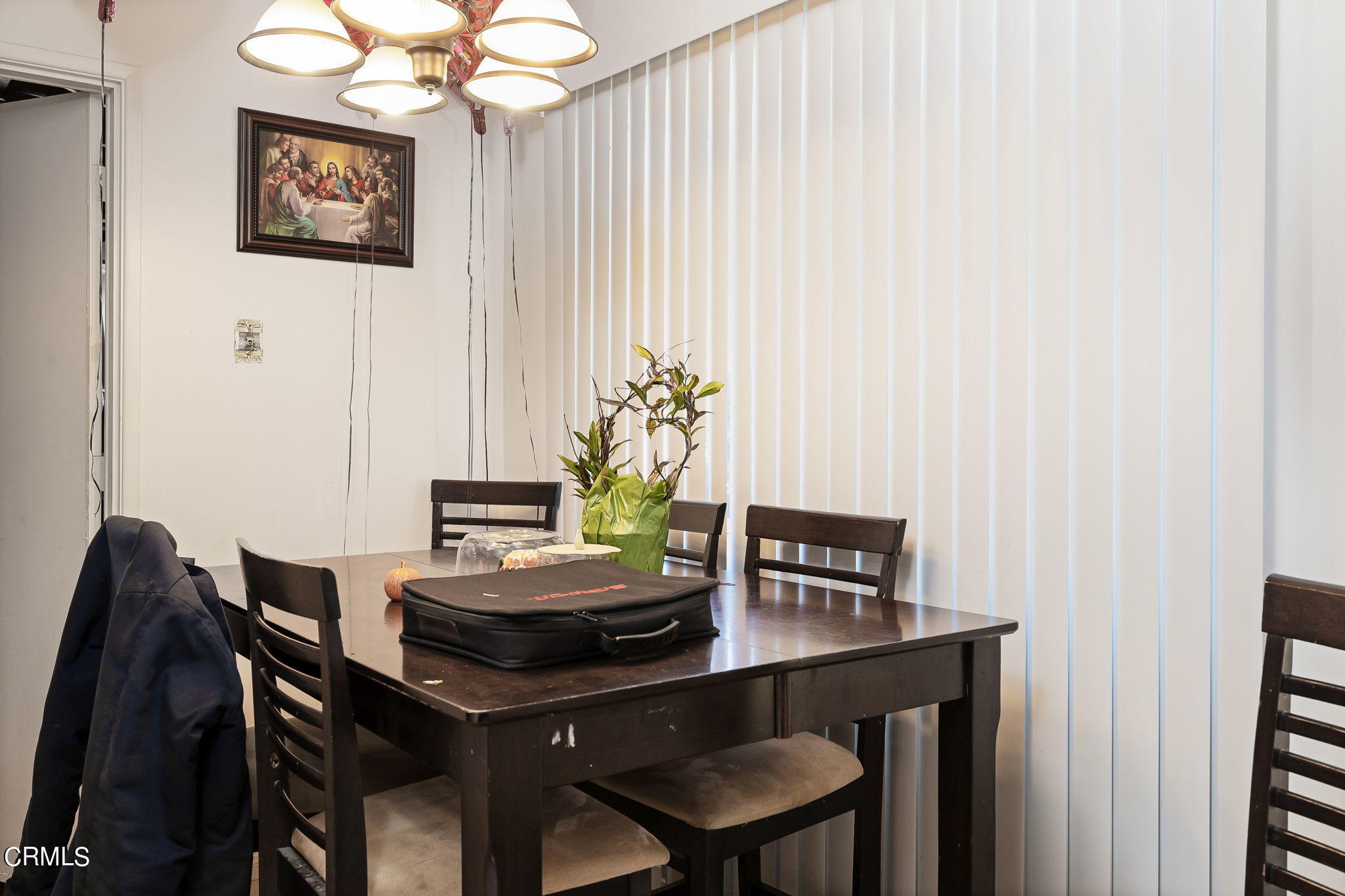 921 North M Street Oxnard, CA 93030 - Photo 21 of 32 Dining Area Unit B