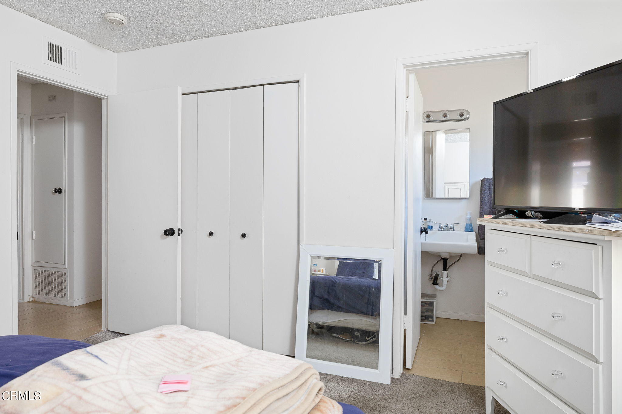 921 North M Street Oxnard, CA 93030 - Photo 26 of 32 Bedroom 1 and ensuite Unit B