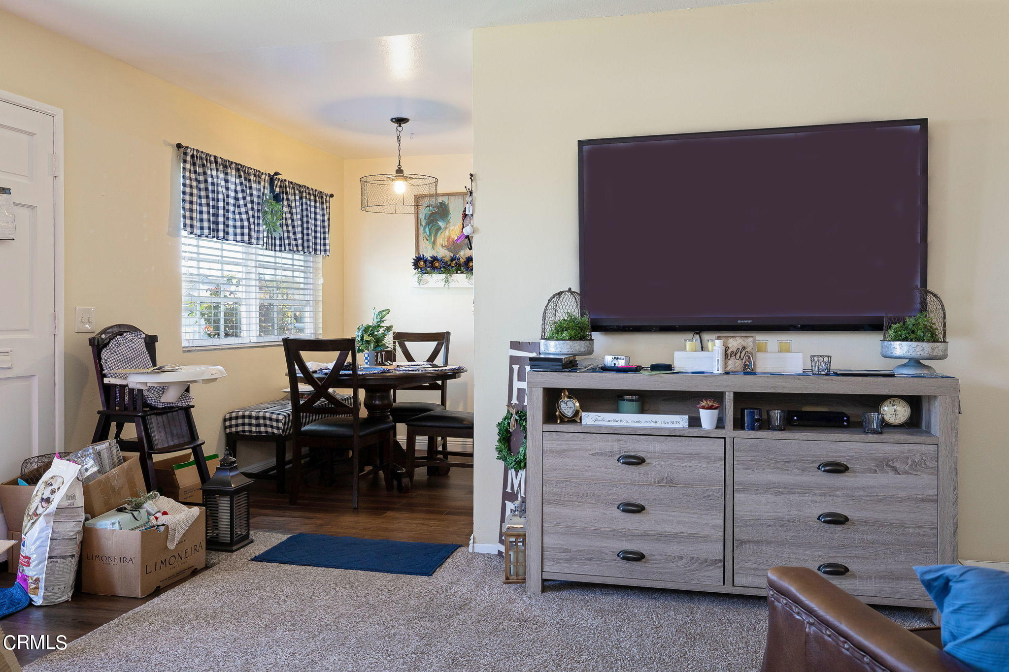 921 North M Street Oxnard, CA 93030 - Photo 6 of 32 Dining/Living Unit A