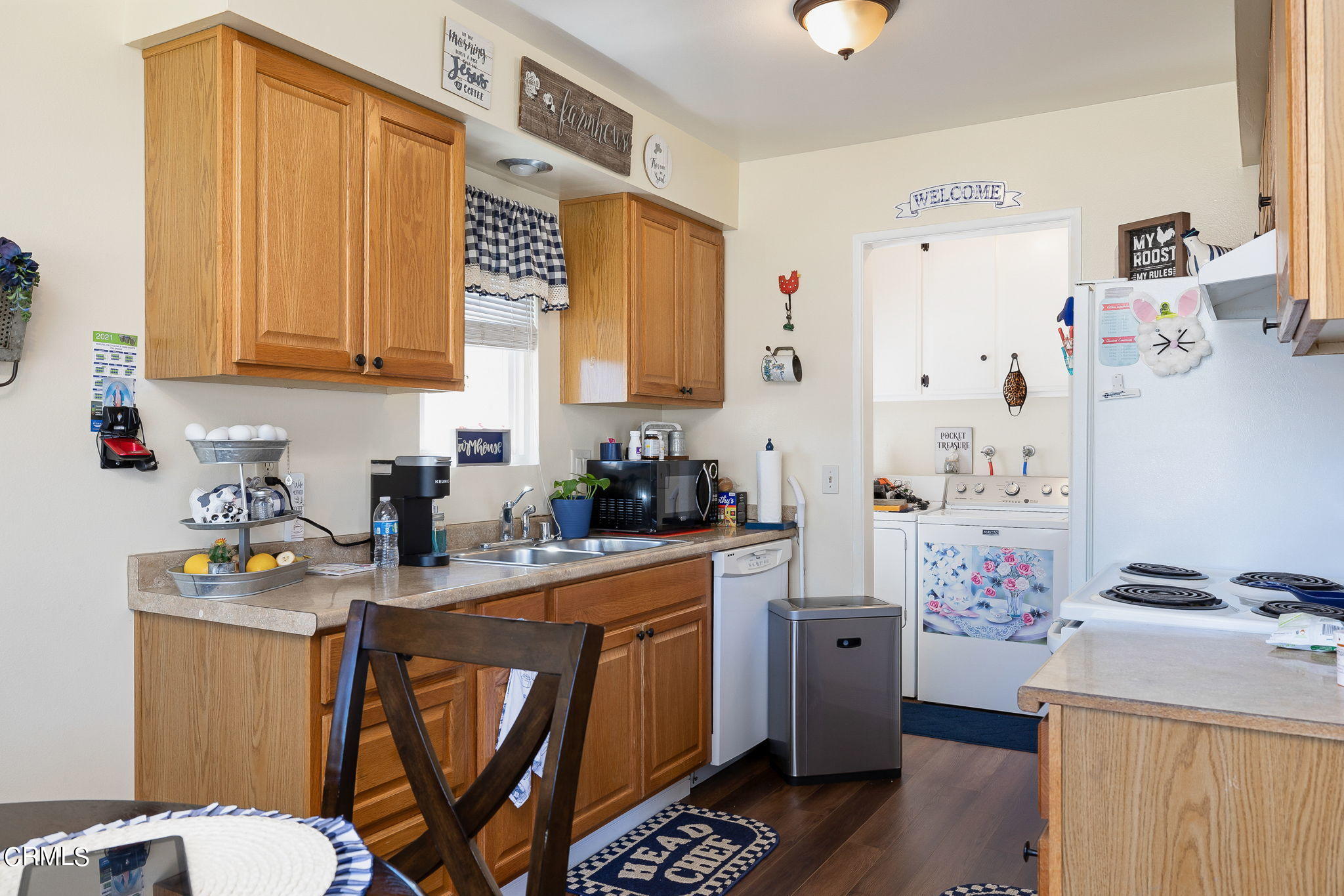 921 North M Street Oxnard, CA 93030 - Photo 7 of 32 Kitchen Unit A