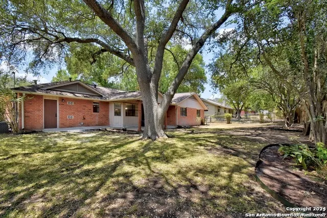 $2,100 | 6302 Madeleine Drive, San Antonio, TX 78229