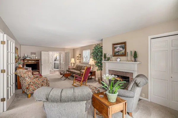 $525,000 | 519 East Spruce Street, Marshall, MI 49068