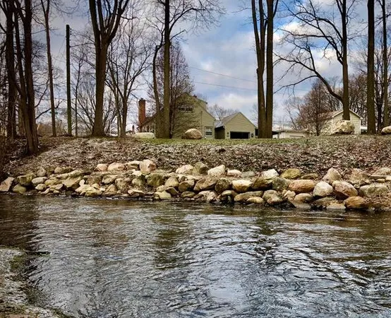 $525,000 | 519 East Spruce Street, Marshall, MI 49068