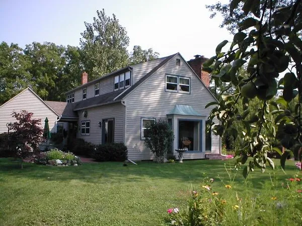 $525,000 | 519 East Spruce Street, Marshall, MI 49068