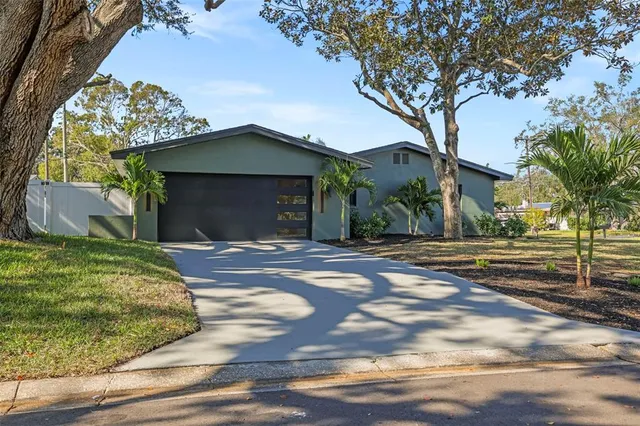 $799,000 | 1441 Fairway Drive, Dunedin, FL 34698