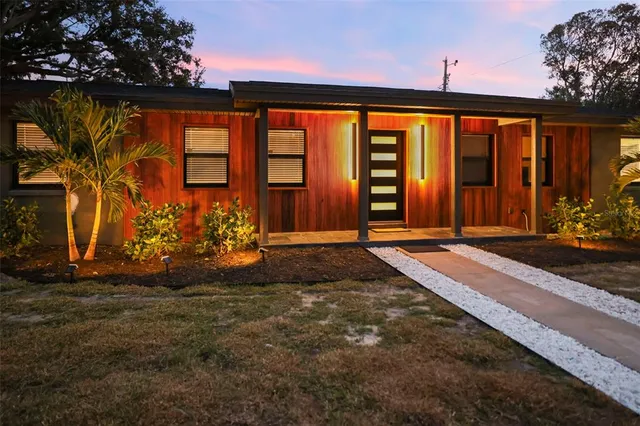 $899,000 | 1441 Fairway Drive, Dunedin, FL 34698