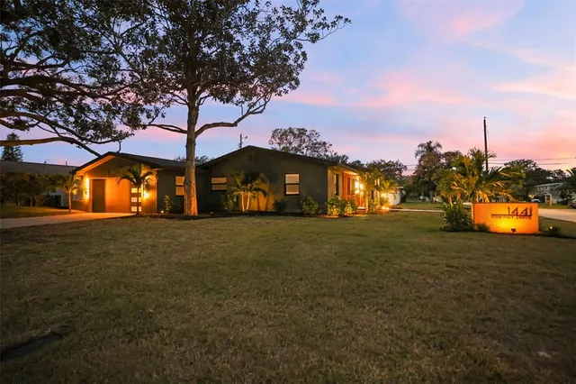 $799,000 | 1441 Fairway Drive, Dunedin, FL 34698