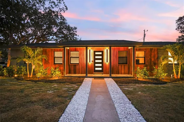 $899,000 | 1441 Fairway Drive, Dunedin, FL 34698