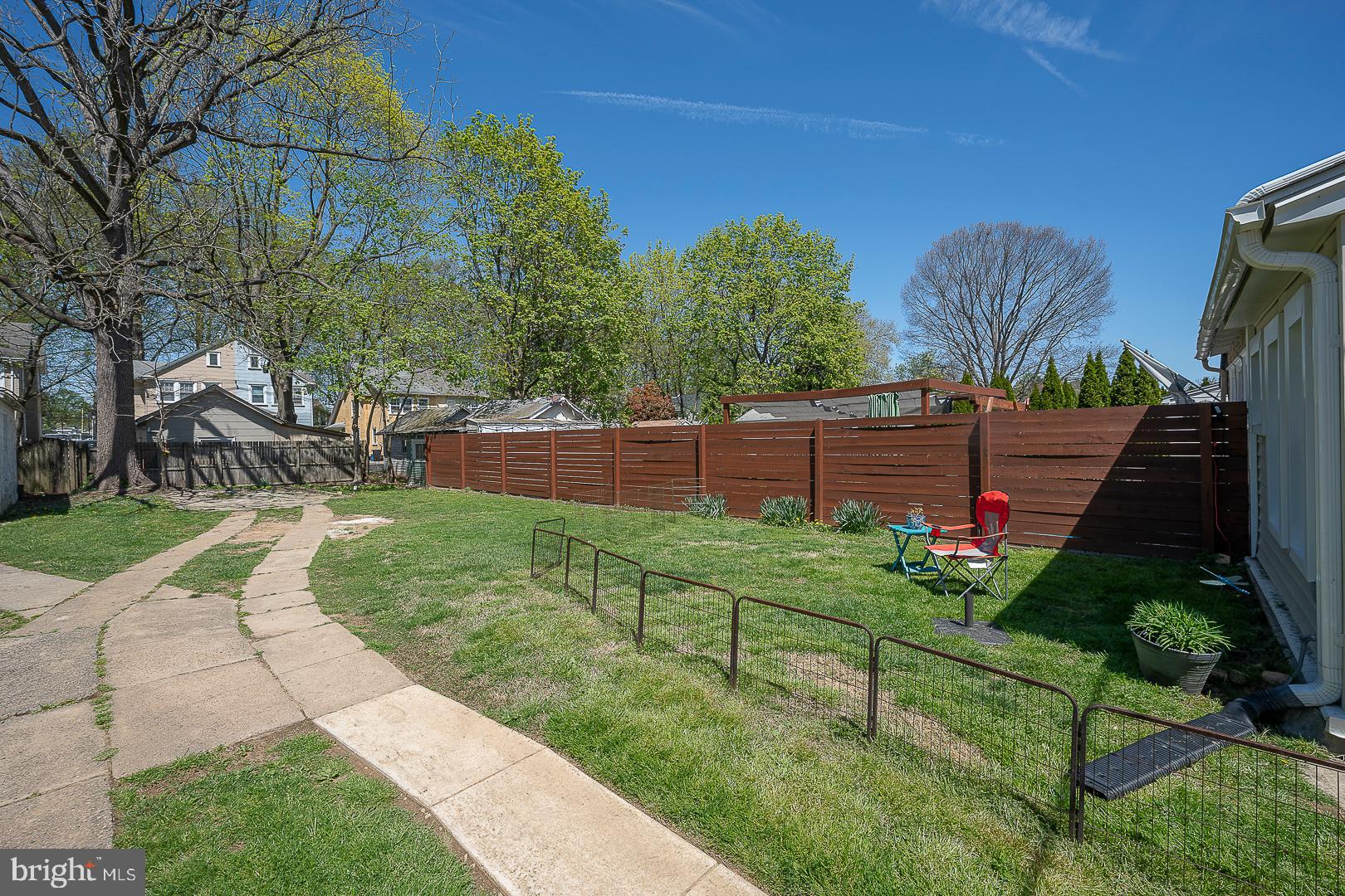 232 Powell Road Springfield, PA 19064 - Photo 3 of 40