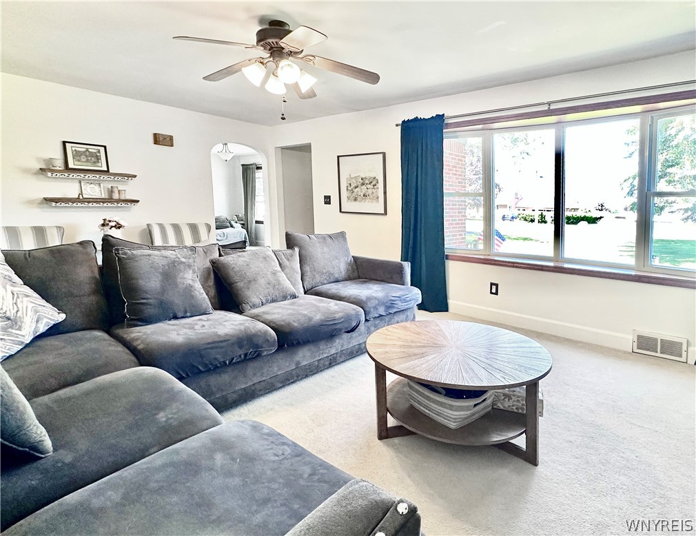 2255 Berg Road West Seneca, NY 14224 - Photo 14 of 41 Living room