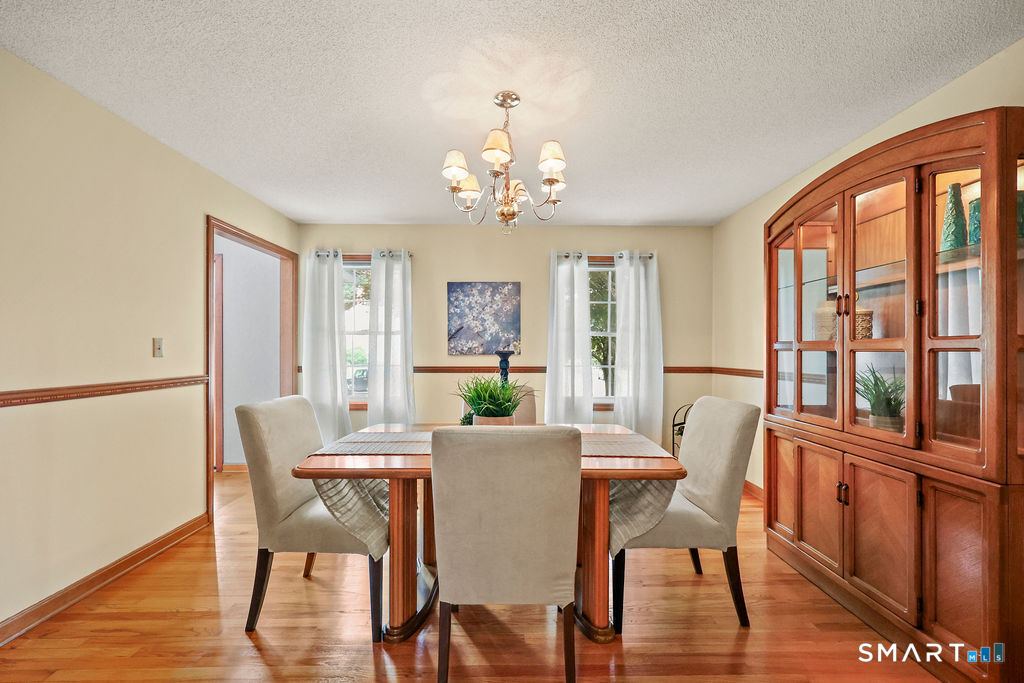 209 Lancaster Way Cheshire, CT 06410 - Photo 8 of 40