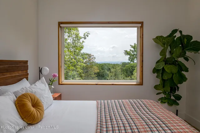 $920,000 | 22 Skinner Road, Catskill, NY 12414