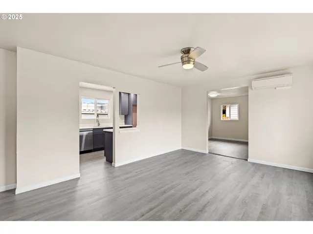 $289,900 | 260 Southwest Ford Avenue, Winston, OR 97496