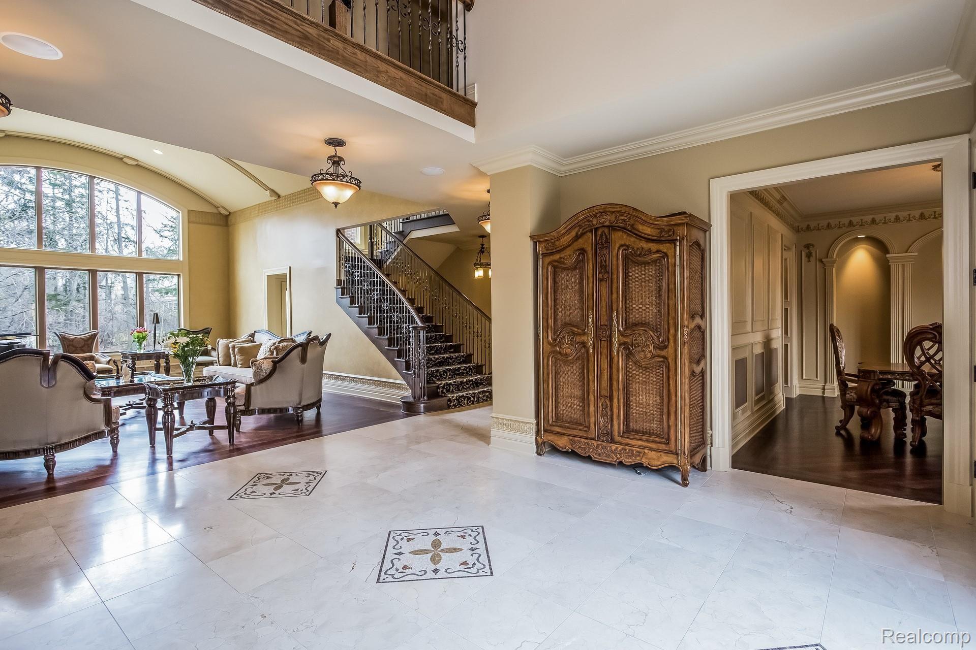 1310 Orchard Ridge Road Bloomfield Hills, MI 48304 - Photo 6 of 52 5 - FOYER TO LIVING ROOM.jpg