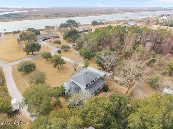$695,000 | 103 Seagull Way, Hubert, NC 28539