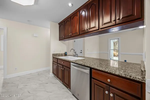 $695,000 | 103 Seagull Way, Hubert, NC 28539