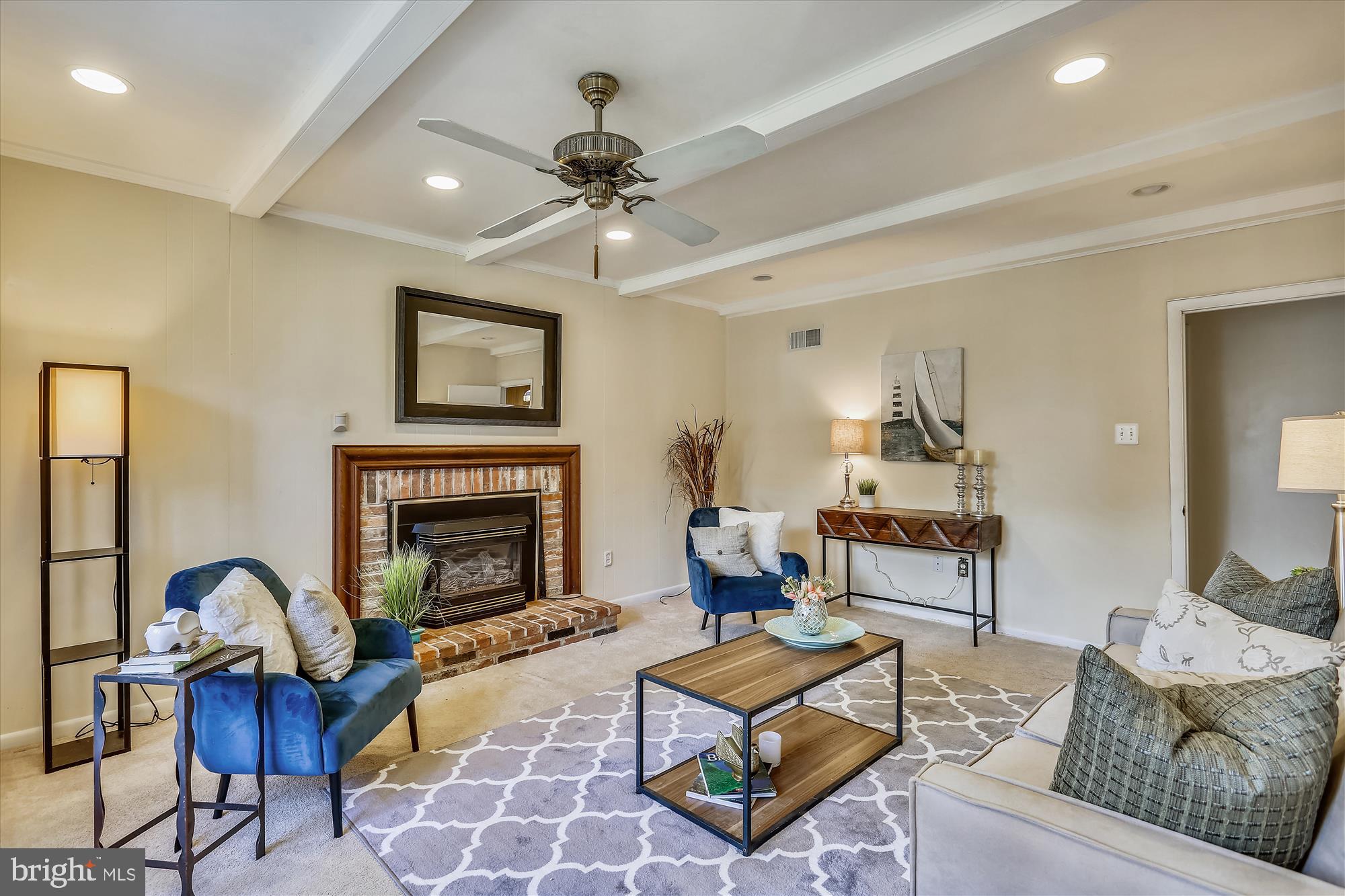 16620 Bethayres Road Derwood, MD 20855 - Photo 24 of 80 Family room w/gas fireplace
