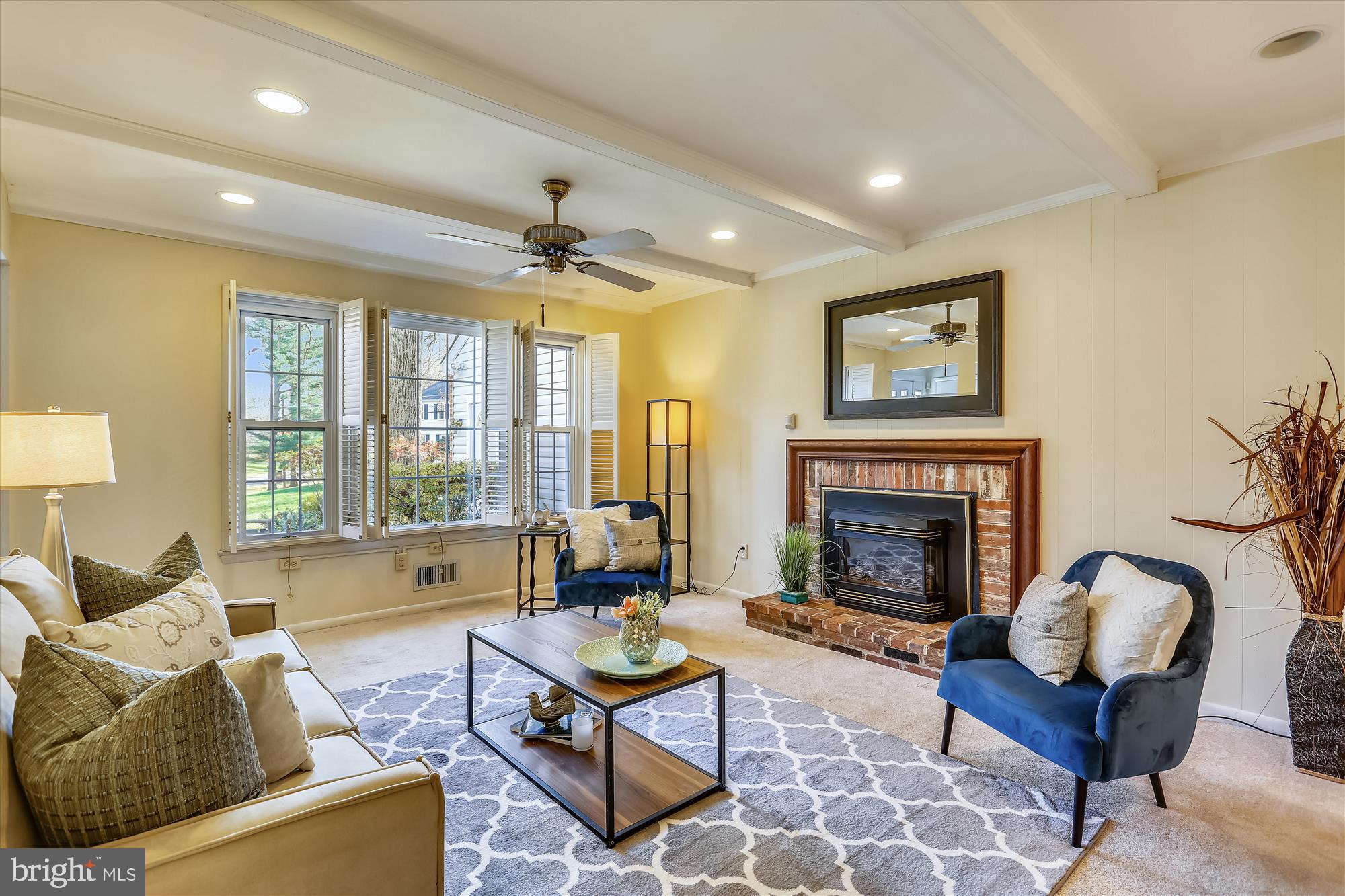 16620 Bethayres Road Derwood, MD 20855 - Photo 26 of 80 Family room