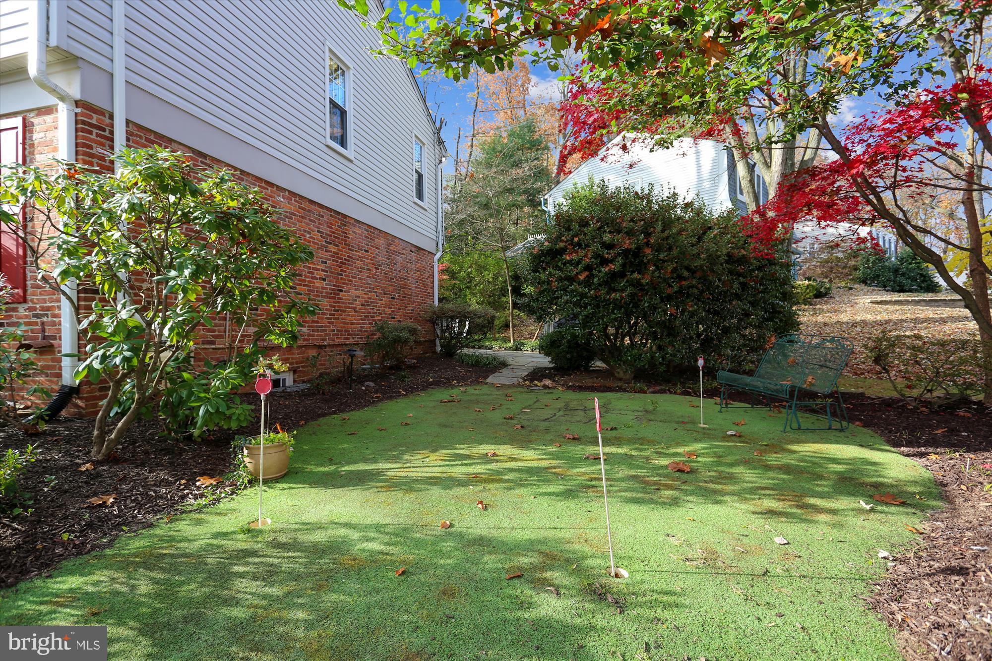 16620 Bethayres Road Derwood, MD 20855 - Photo 71 of 80 Putting green