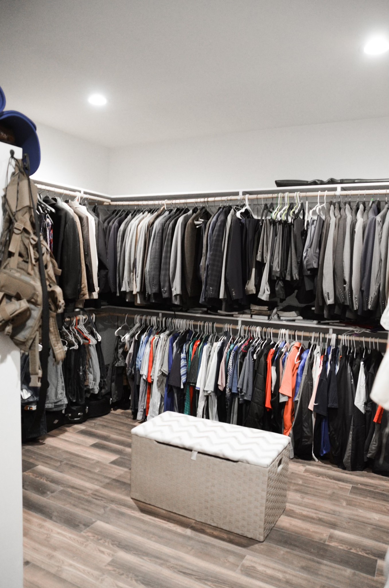 5931 Lakeview Road Springfield, TN 37172 - Photo 28 of 55 a view of walk in closet with clothes and shoes