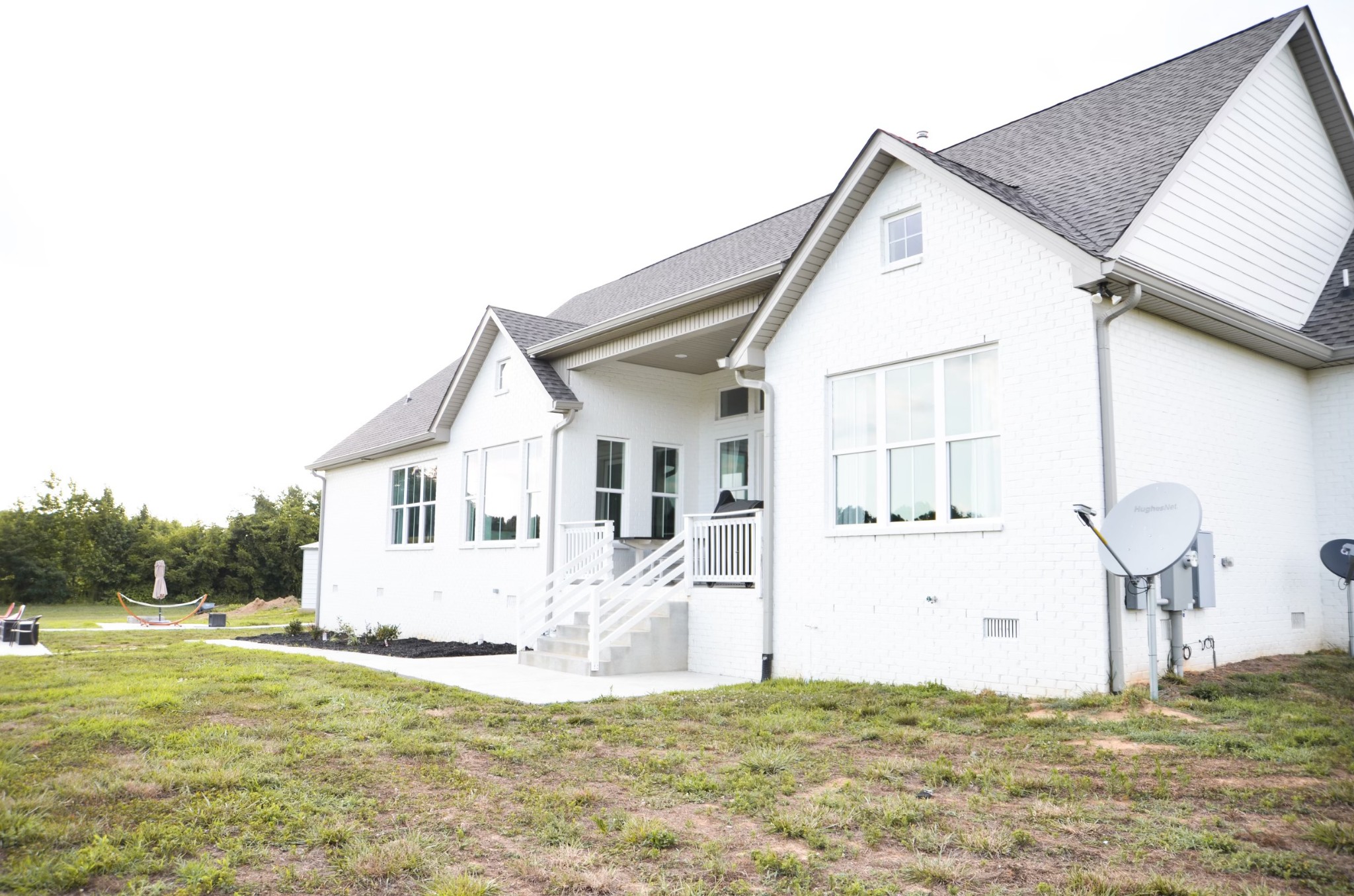 5931 Lakeview Road Springfield, TN 37172 - Photo 52 of 55 a house that has a big yard and large trees