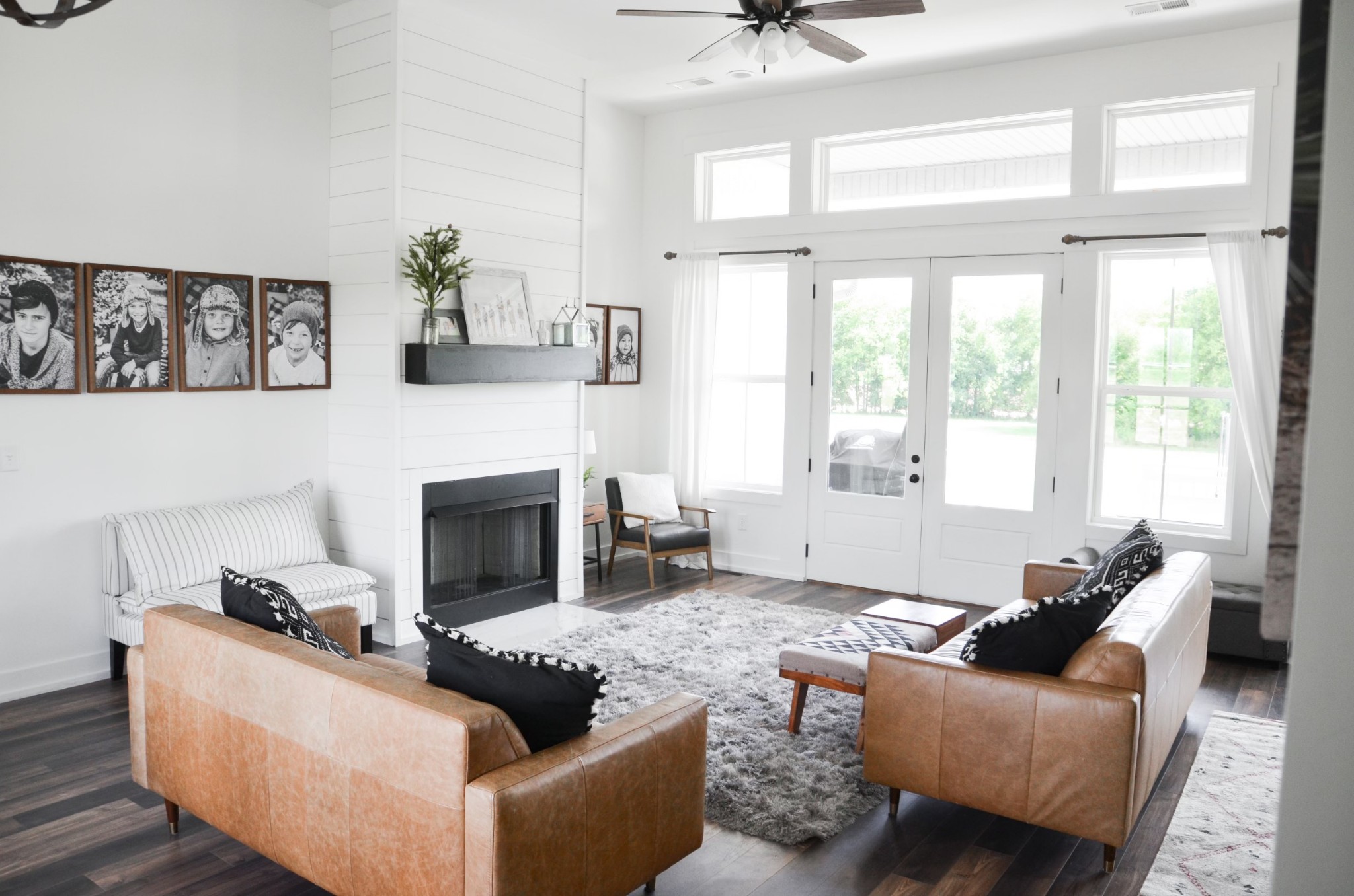 5931 Lakeview Road Springfield, TN 37172 - Photo 8 of 55 a living room with furniture and a large window