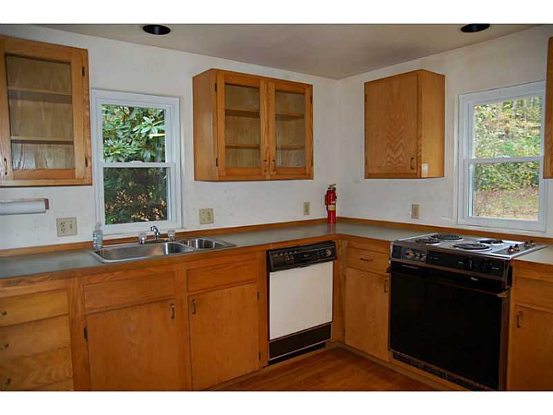 16 Twin Pines Ridge Harpswell, ME 04066 - Photo 3 of 19 Kitchen.