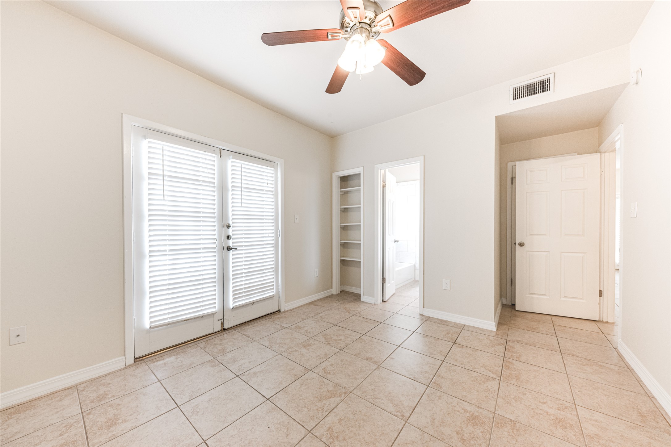 2801 Rio Grande Street, Unit 206 Austin, TX 78705 - Photo 17 of 22