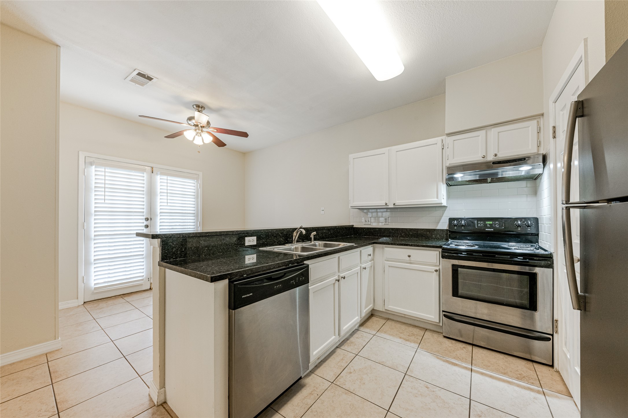 2801 Rio Grande Street, Unit 206 Austin, TX 78705 - Photo 7 of 22