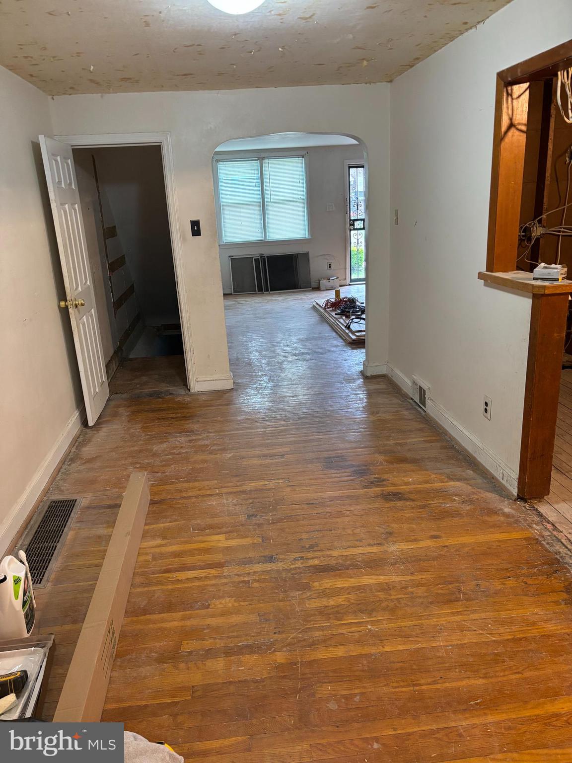 18 Southridge Road Darby, PA 19023 - Photo 5 of 13 a view of a living room