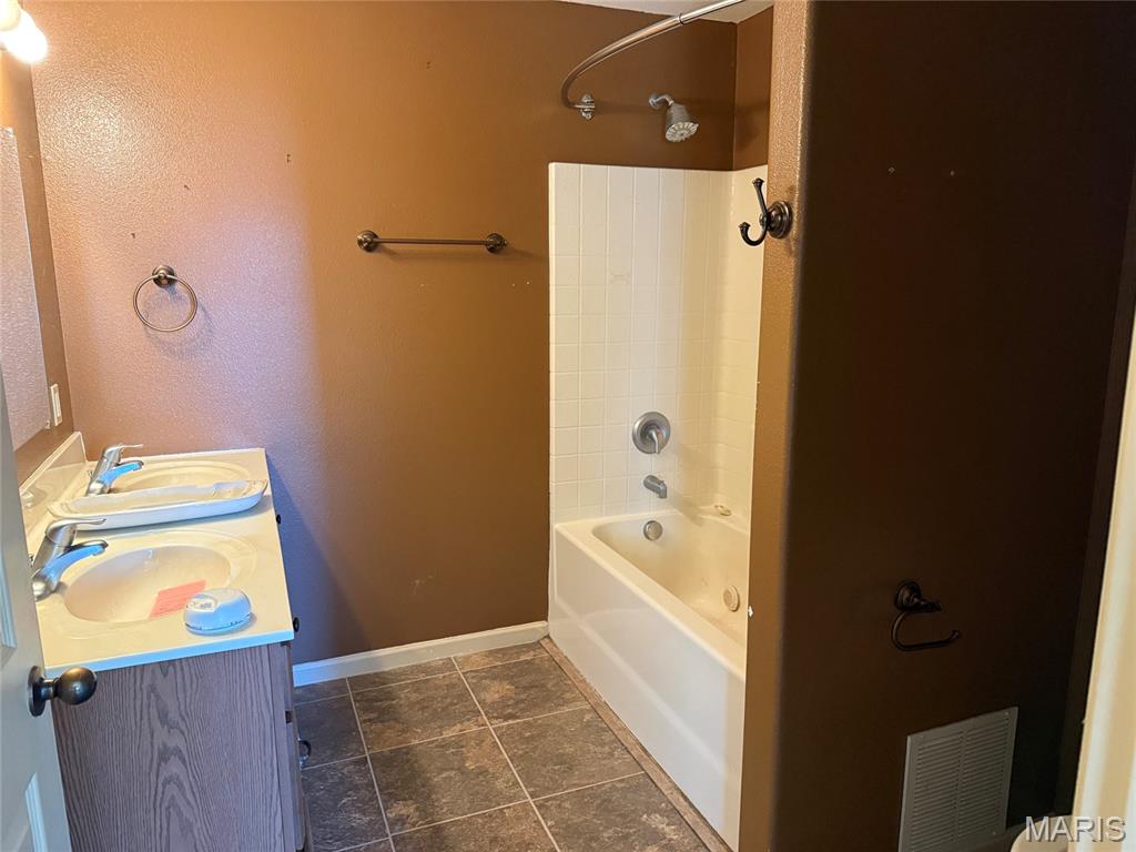 23863 Raspberry Lane Waynesville, MO 65583 - Photo 16 of 21
