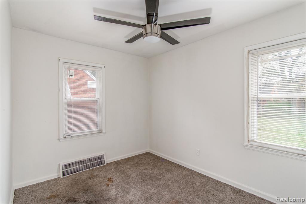 12682 Riad Street Detroit, MI 48224 - Photo 9 of 19
