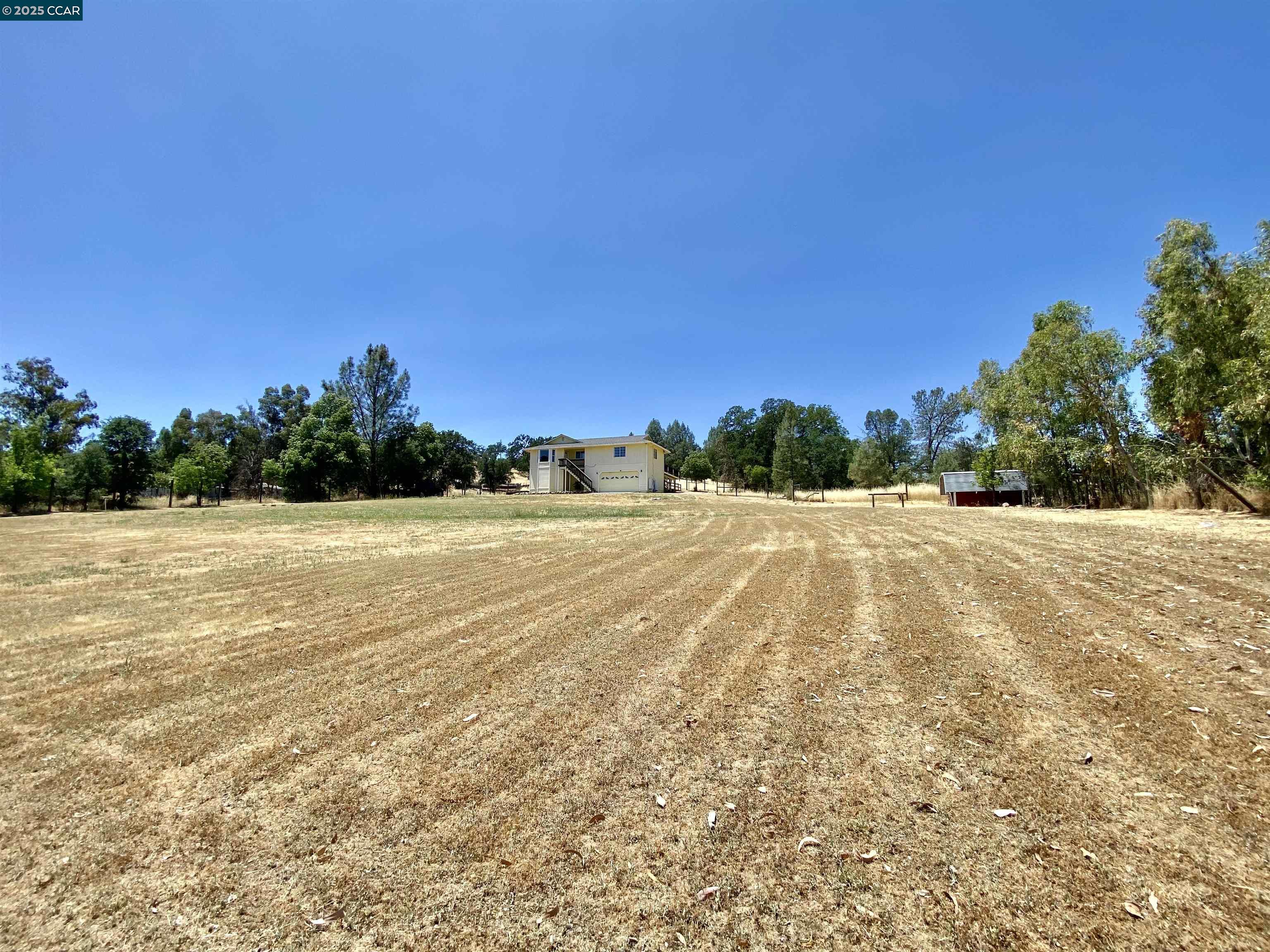 2707 River View Road Clearlake Oaks, CA 95423 - Photo 17 of 18 a view of an outdoor space and yard