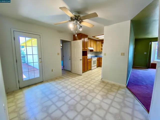 $259,900 | 2707 River View Road, Clearlake Oaks, CA 95423