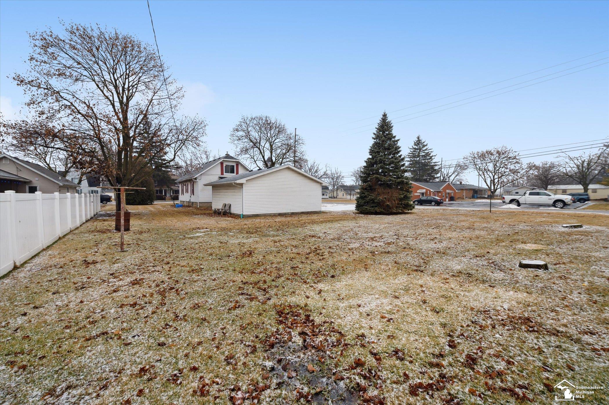 8272 Ida West Road Ida, MI 48140 - Photo 49 of 50 50167544-6d589923-9534-4266-bb97-d47a9f3a8738.JPG