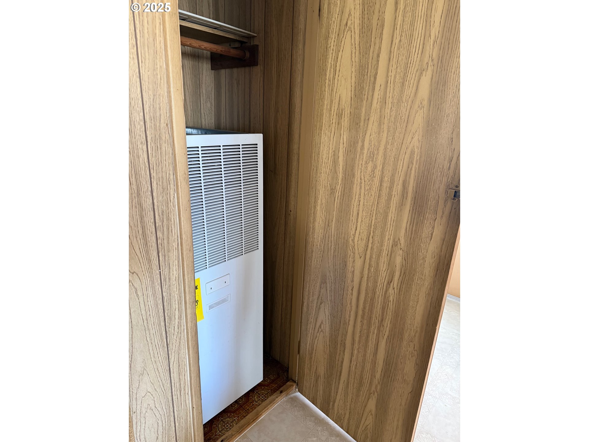 5422 Portland Road Northeast, Unit 47 Salem, OR 97305 - Photo 16 of 45 a view of front door