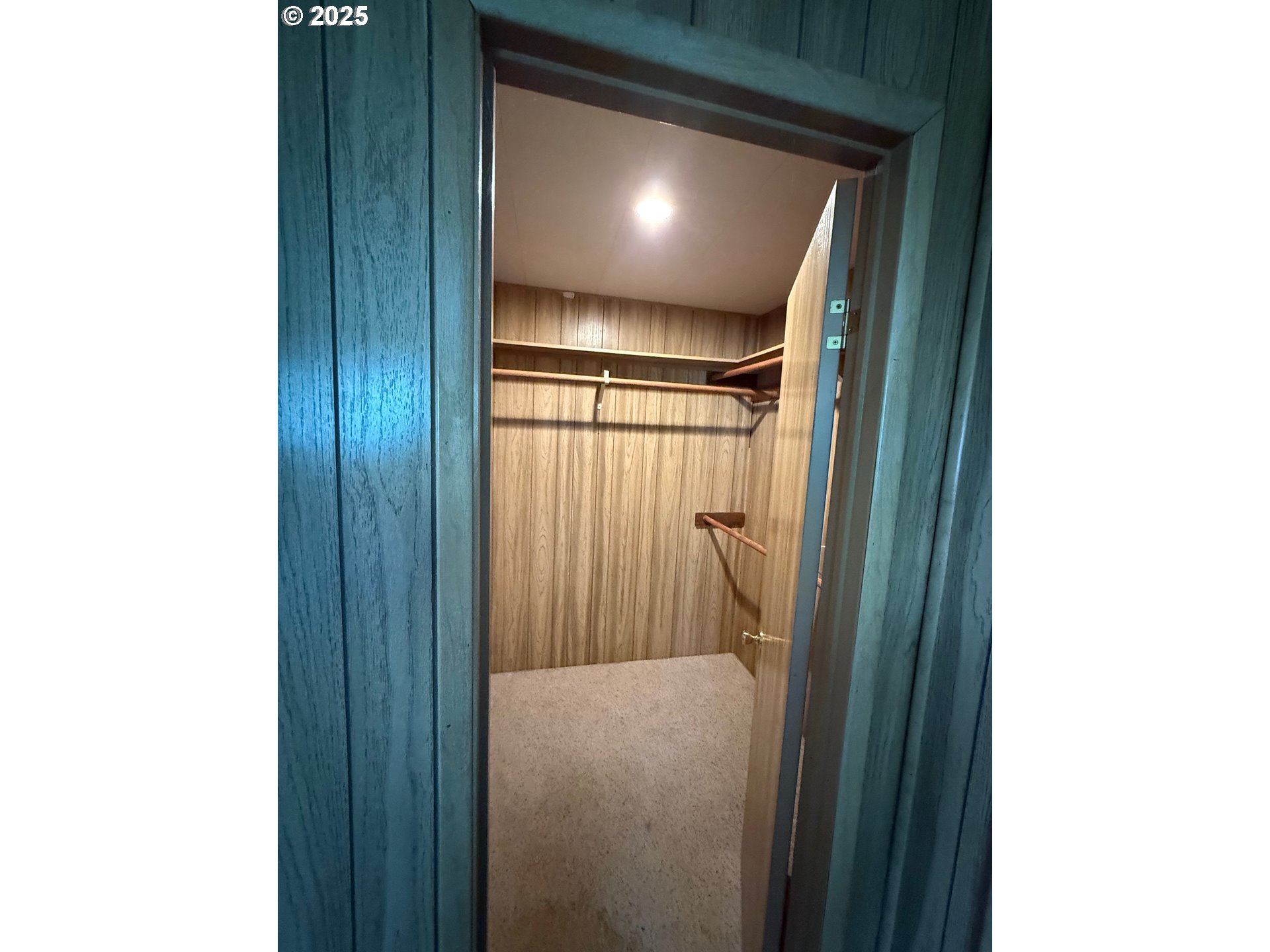 5422 Portland Road Northeast, Unit 47 Salem, OR 97305 - Photo 21 of 45 a view of elevator