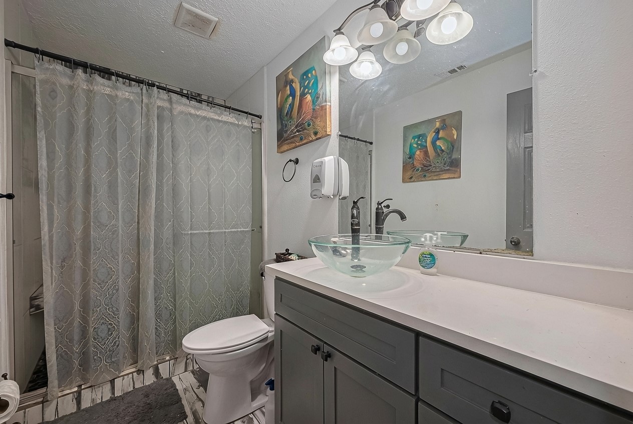 7706 Ashmole Lane Houston, TX 77088 - Photo 12 of 16