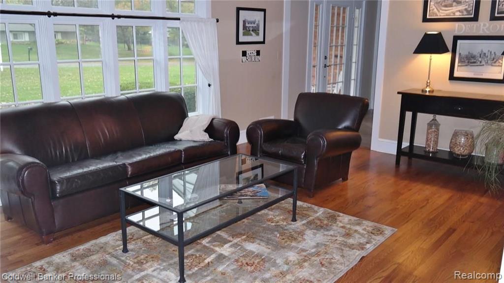 2789 Bridle Road Bloomfield Hills, MI 48304 - Photo 15 of 46