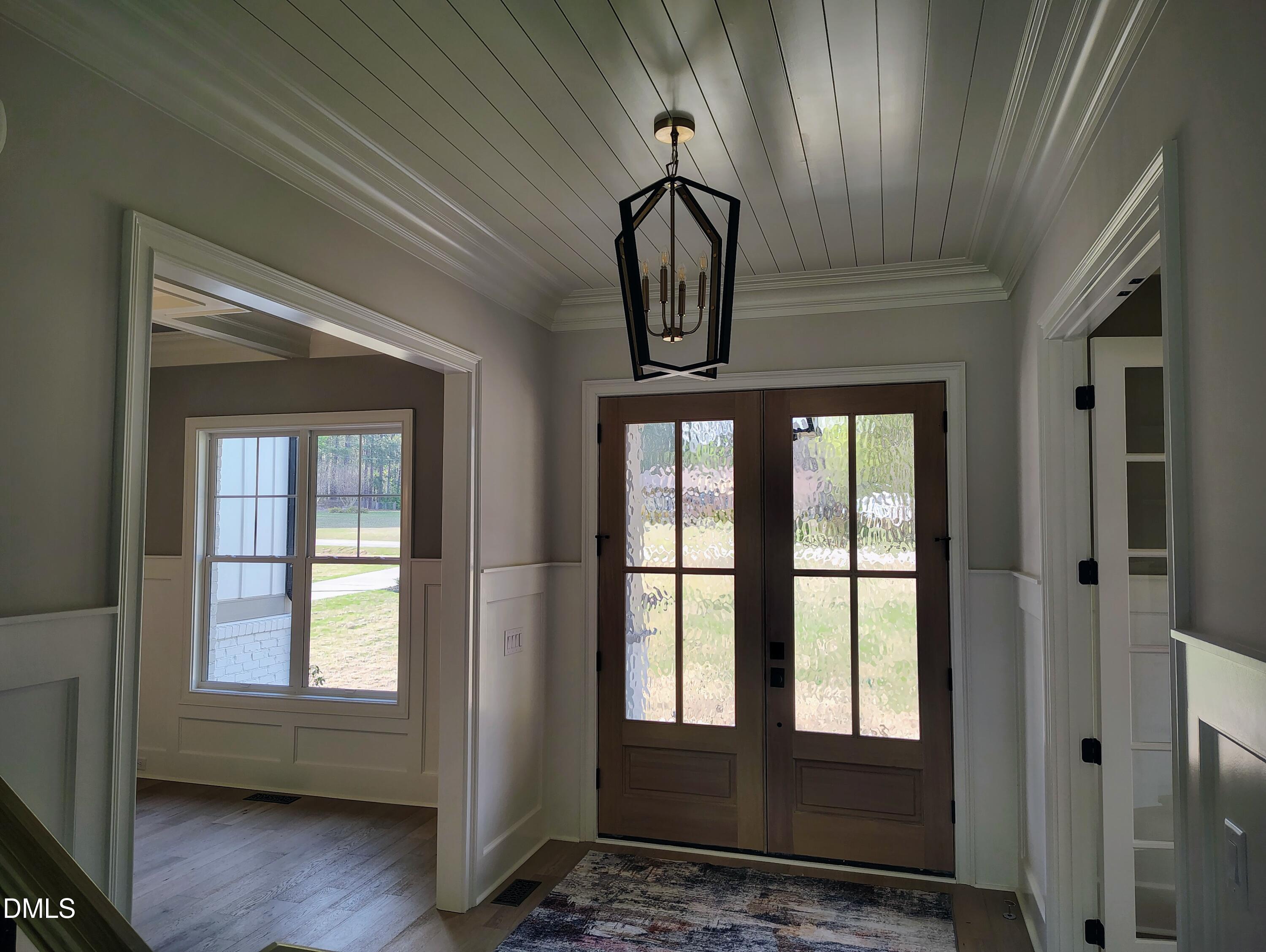 4009 Yates Mill Pond Road Raleigh, NC 27606 - Photo 17 of 52 a view of entryway