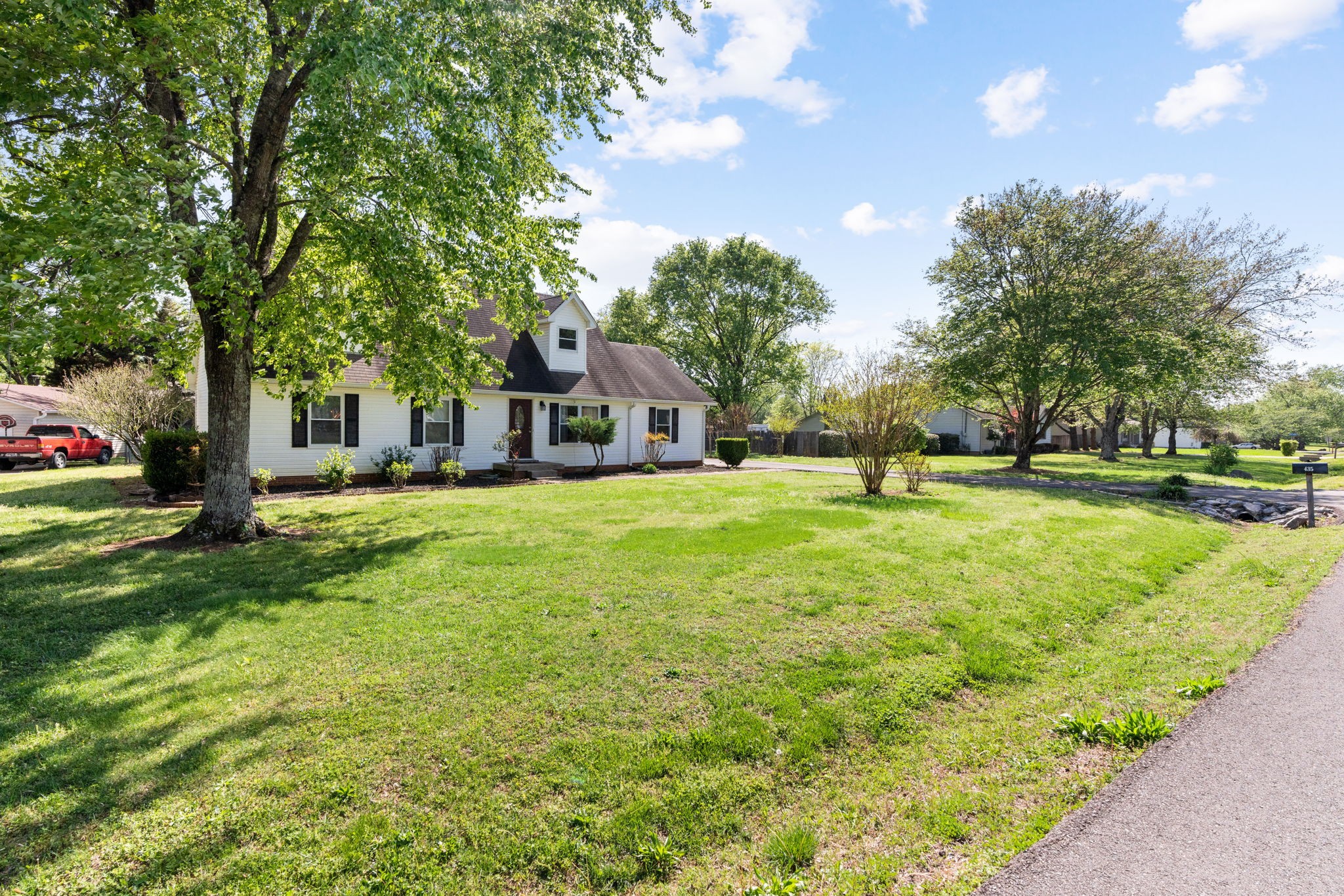 435 Karstridge Road Smyrna, TN 37167 - Photo 4 of 28 Gallery Image 4