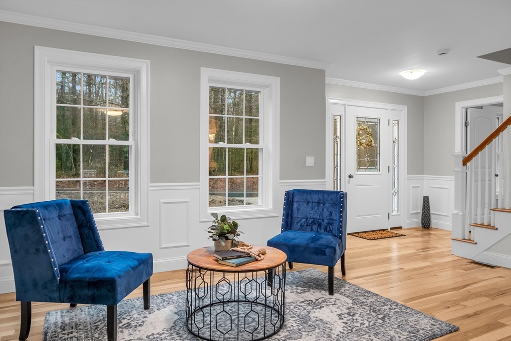 0 Gardner Road, Unit APPLEWOOD Templeton, MA 01468 - Photo 5 of 36 a living room with furniture and a potted plant